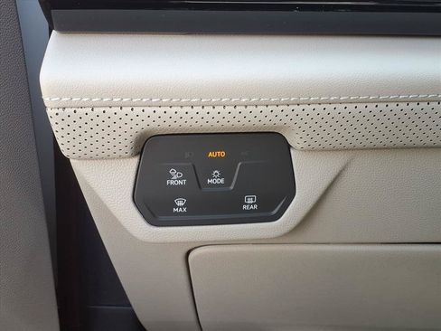 New 2026 Volkswagen Atlas SE AWD/4WD image 16
