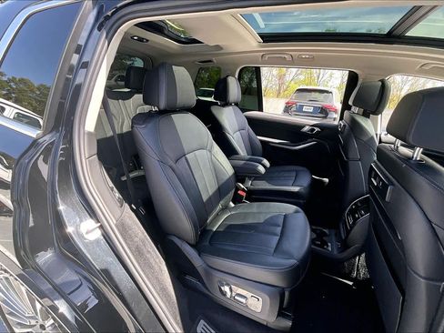 Used 2022 BMW X7 xDrive40i w/ Premium Package image 20