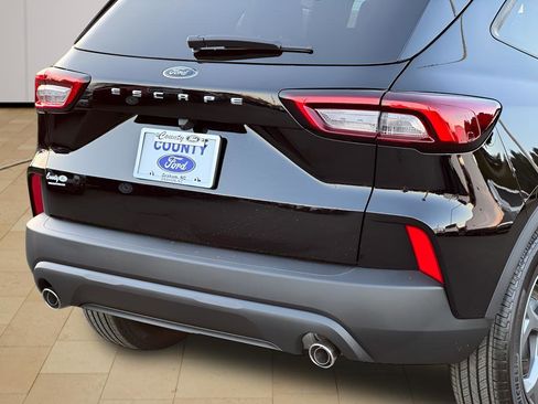 New 2026 Ford Escape ST-Line w/ Cold Weather Package image 38