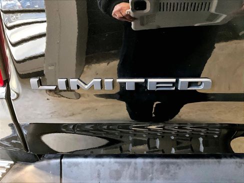 Used 2025 RAM 1500 Limited image 29