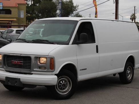 Used 1998 GMC Savana 2500 image 3