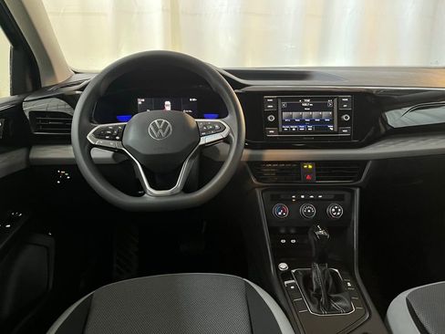 Certified 2022 Volkswagen Taos S image 20