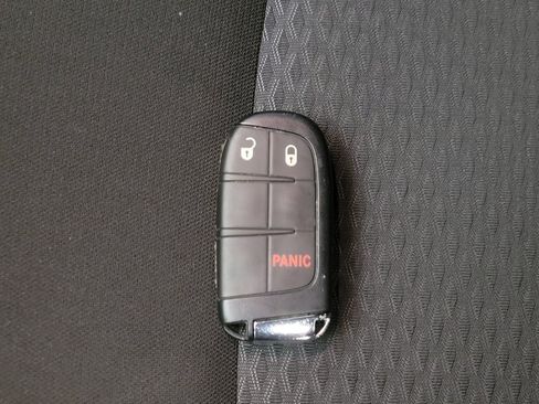 Used 2023 Jeep Compass Sport AWD/4WD image 32