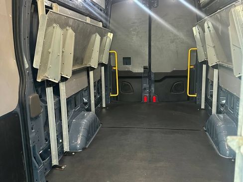 Used 2020 Ford Transit 250 148 High Roof Extended RWD image 19
