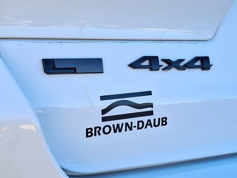 Certified 2023 Jeep Grand Cherokee L Laredo image 30