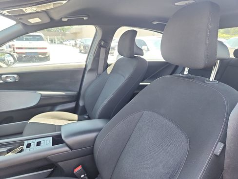 Used 2025 Hyundai Ioniq 6 SE AWD/4WD image 22