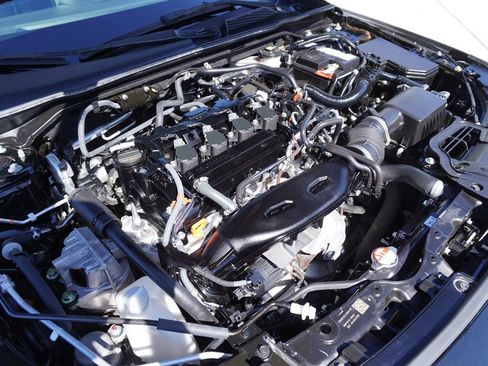 Used 2023 Honda Civic Touring image 4