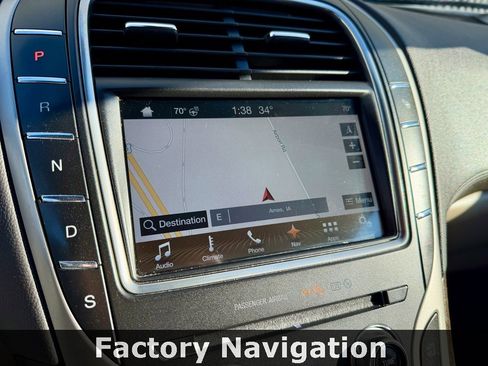 Used 2017 Lincoln MKX Reserve w/ Driver Assistance Package image 30