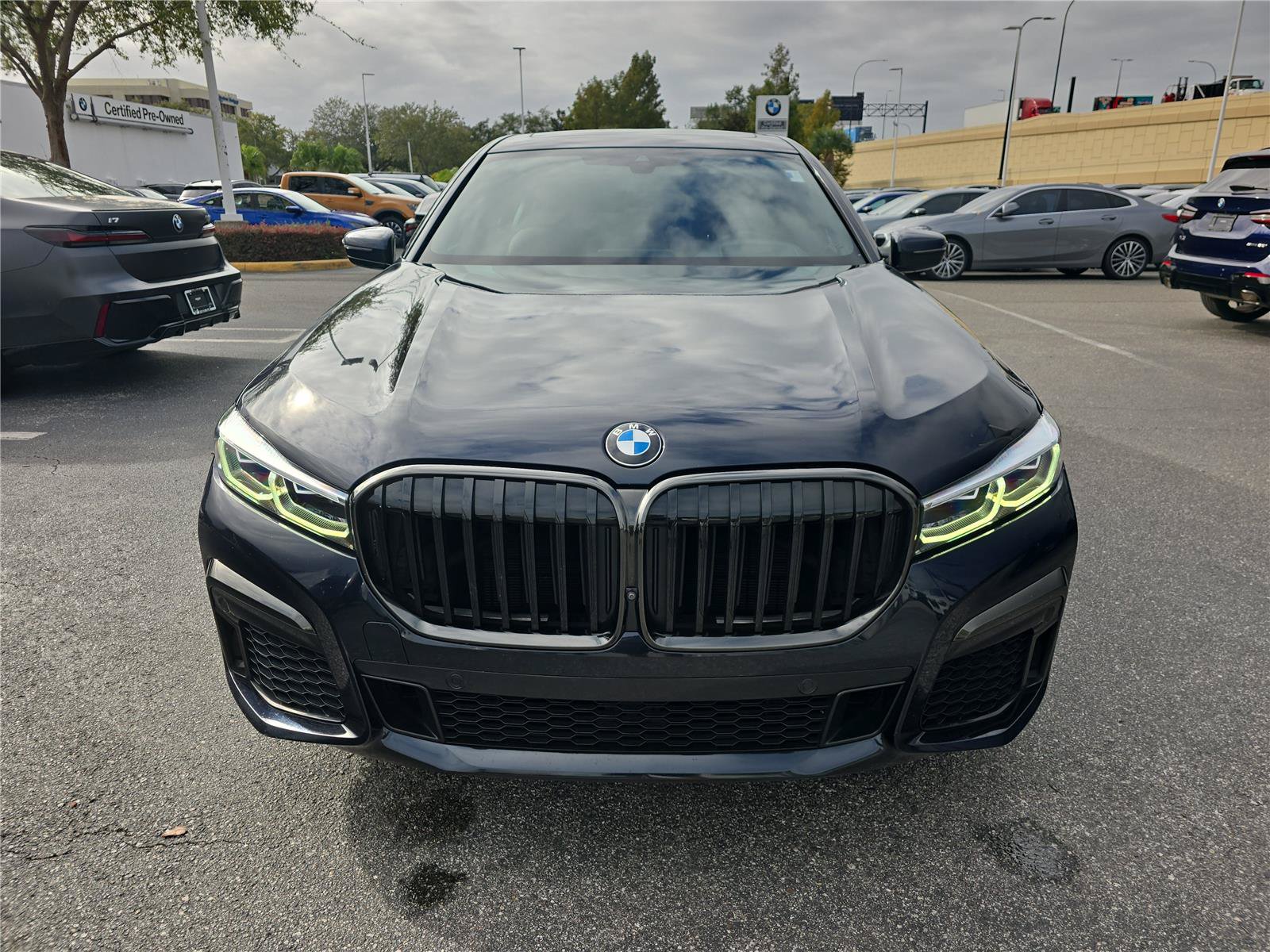 Used 2021 BMW 740i xDrive w/ M Sport Package AWD/4WD image 2