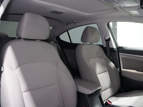 Used 2019 Hyundai Elantra Value Edition image 14