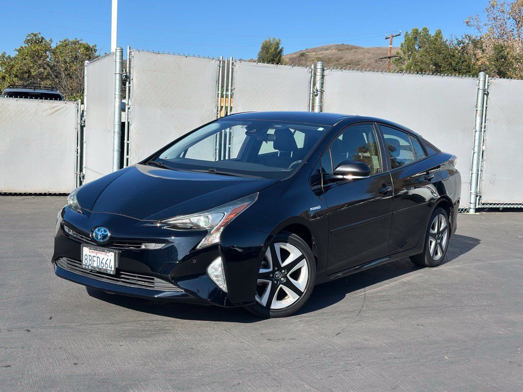 Used 2017 Toyota Prius Three Touring FWD image 1