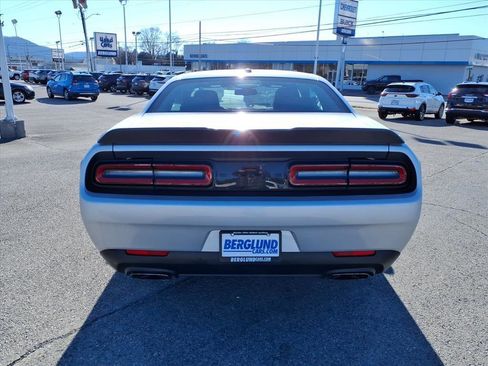 Used 2022 Dodge Challenger R/T w/ Blacktop Package image 5