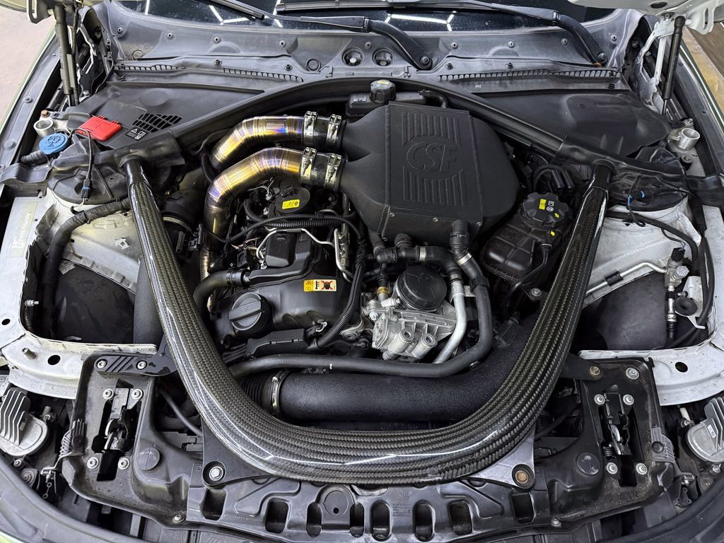 Used 2018 BMW M4 Coupe RWD image 25