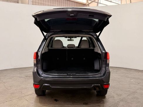 Used 2023 Subaru Forester Premium AWD/4WD image 12