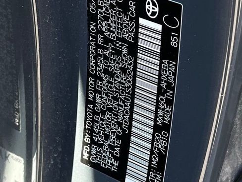 Used 2025 Toyota Prius LE image 28