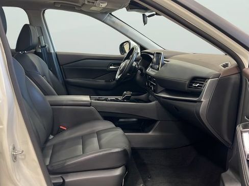 Used 2023 Nissan Rogue SV w/ SV Premium B Package AWD/4WD image 12