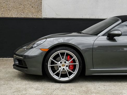 Used 2021 Porsche 718 Boxster S RWD image 22
