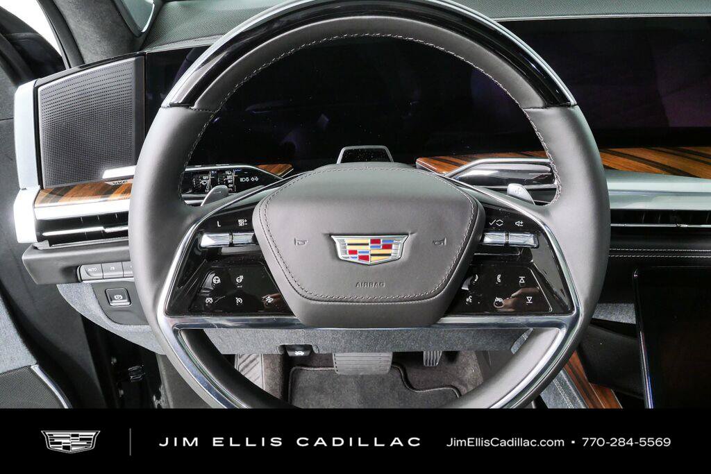 New 2026 Cadillac Escalade Platinum Sport w/ LPO, ONYX Package AWD/4WD image 10
