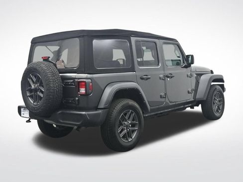 Used 2024 Jeep Wrangler Unlimited Sport AWD/4WD image 6