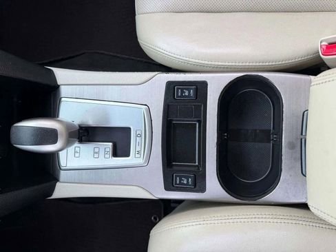 Used 2012 Subaru Outback 2.5i Limited image 24