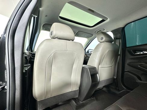 Used 2025 Chevrolet Trax ACTIV w/ Sunroof Package FWD image 19