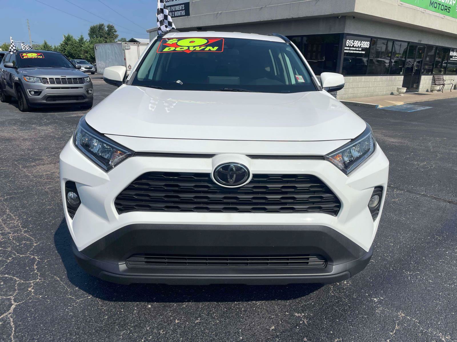 Used 2021 Toyota RAV4 XLE AWD/4WD image 2