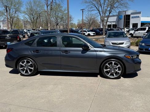 Used 2026 Honda Civic Sport Touring image 3