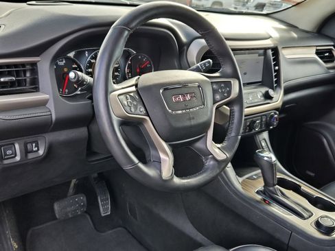 Used 2017 GMC Acadia Denali image 23