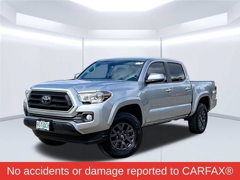 Used 2023 Toyota Tacoma SR5 RWD image 2