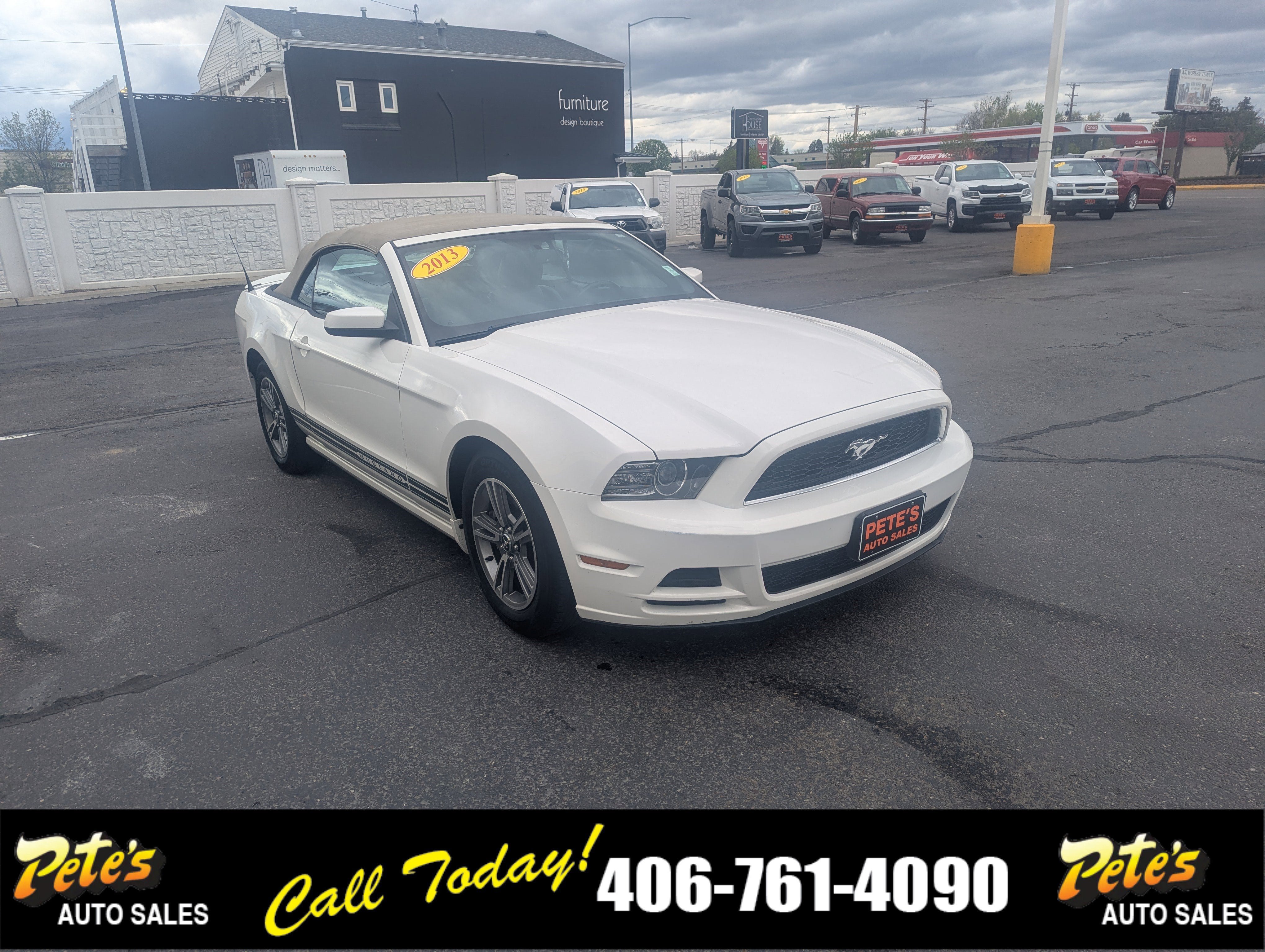 Used 2013 Ford Mustang Premium RWD image 6