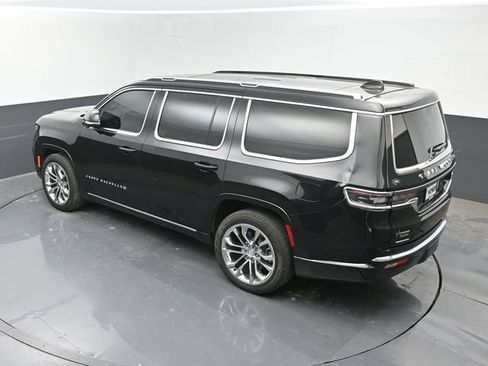Used 2023 Jeep Grand Wagoneer Series II AWD/4WD image 28