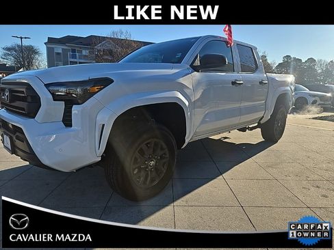 Used 2024 Toyota Tacoma SR image 7