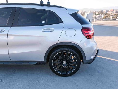 Used 2019 Mercedes-Benz GLA 250 4MATIC image 8