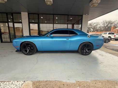 Used 2015 Dodge Challenger R/T Plus image 6