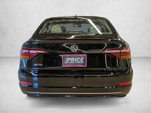 Used 2019 Volkswagen Jetta FWD image 6