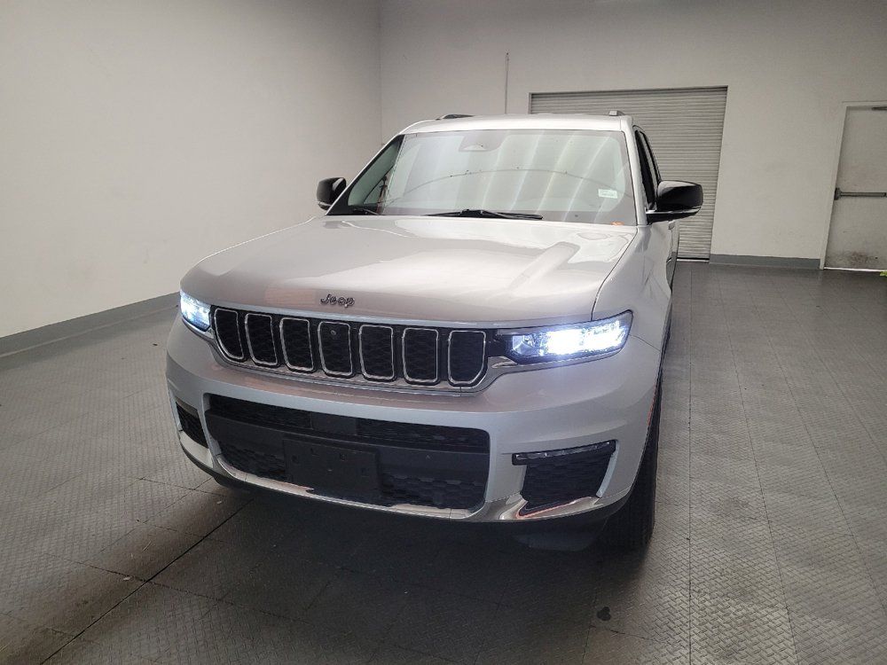 Used 2023 Jeep Grand Cherokee L Limited w/ Luxury Tech Group II AWD/4WD image 15