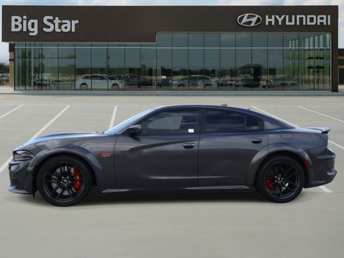 Used 2021 Dodge Charger Scat Pack image 2