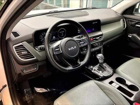 Used 2024 Kia Seltos SX image 16