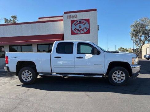 Used 2014 Chevrolet Silverado 2500 LT w/ Interior Plus Package image 3