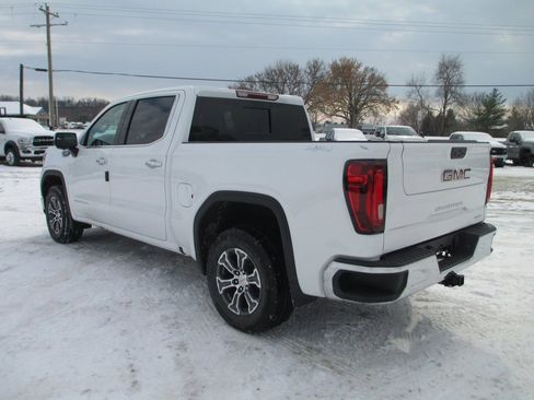 New 2026 GMC Sierra 1500 SLT w/ SLT Convenience Package image 7