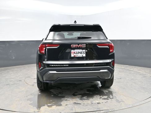 Used 2025 GMC Terrain Elevation image 8