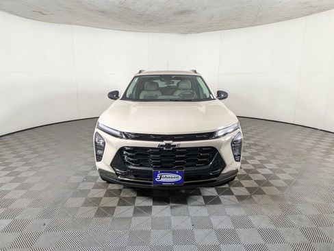 New 2026 Chevrolet Trax ACTIV w/ Driver Confidence Package image 2