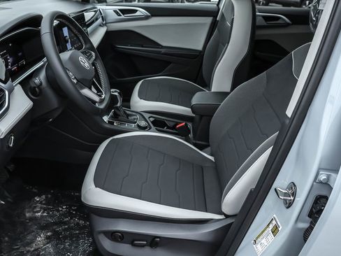 New 2026 Volkswagen Taos SE AWD/4WD image 22