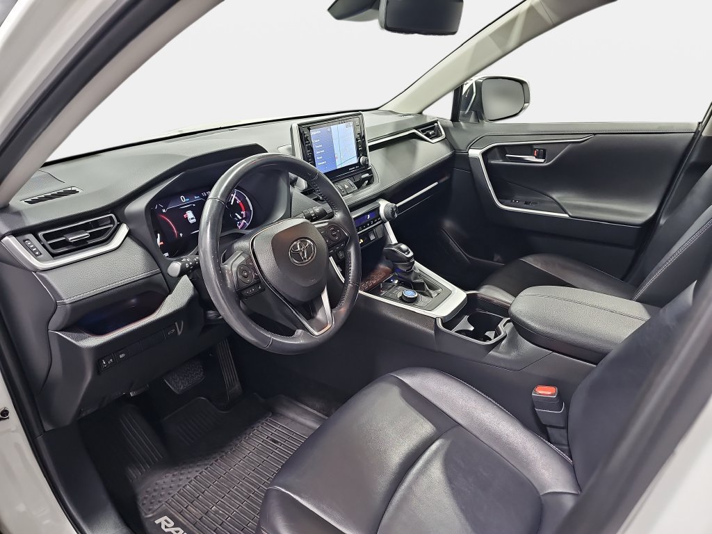 Used 2019 Toyota RAV4 Limited w/ All Weather Liner Package AWD/4WD image 18