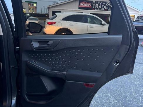 Used 2020 Ford Escape S image 27