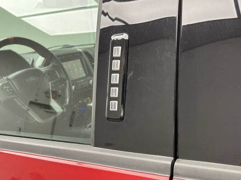 Used 2019 Ford F150 Raptor w/ Equipment Group 802A Luxury AWD/4WD image 8