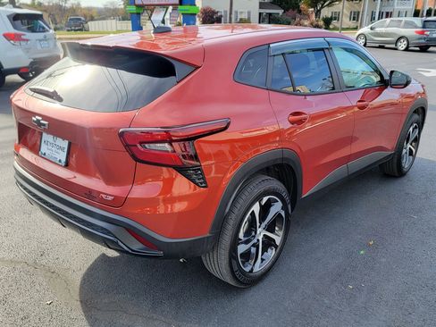 Used 2024 Chevrolet Trax RS w/ Driver Confidence Package image 5