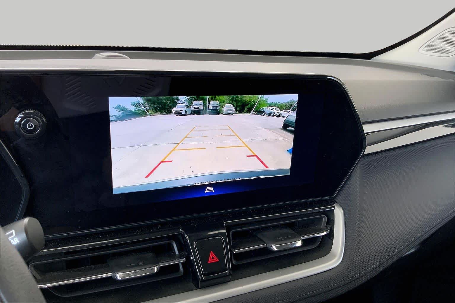 Used 2025 Chevrolet TrailBlazer LT FWD image 36