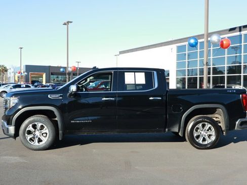 Used 2025 GMC Sierra 1500 SLT image 11