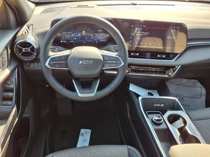 New 2027 Chevrolet Equinox LT w/ Convenience Package II